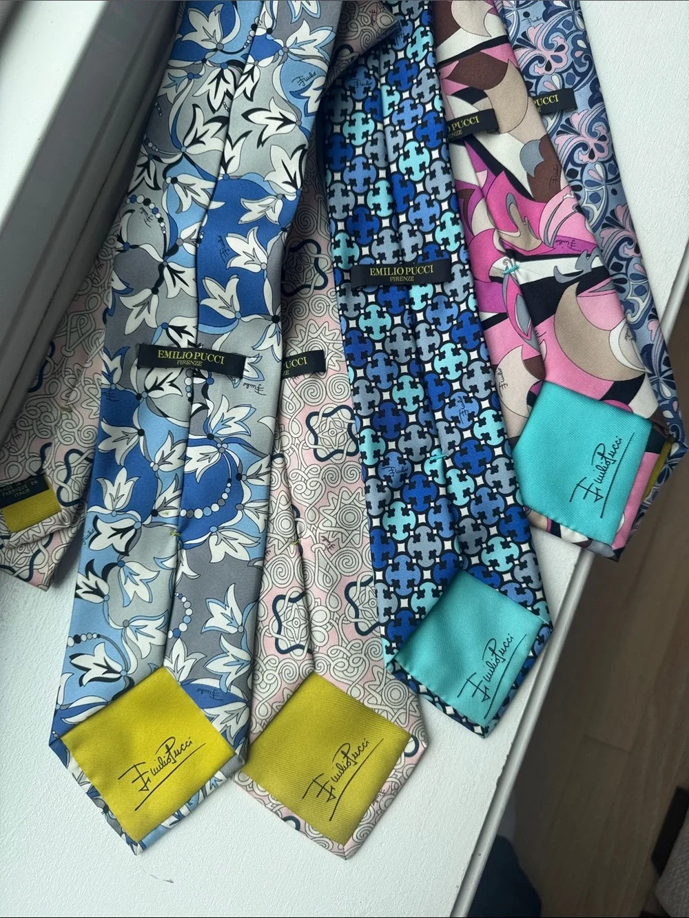 Emilio Pucci Set of 5 Patterned Silk Neckties in Blue, Pink, Gray and Brown